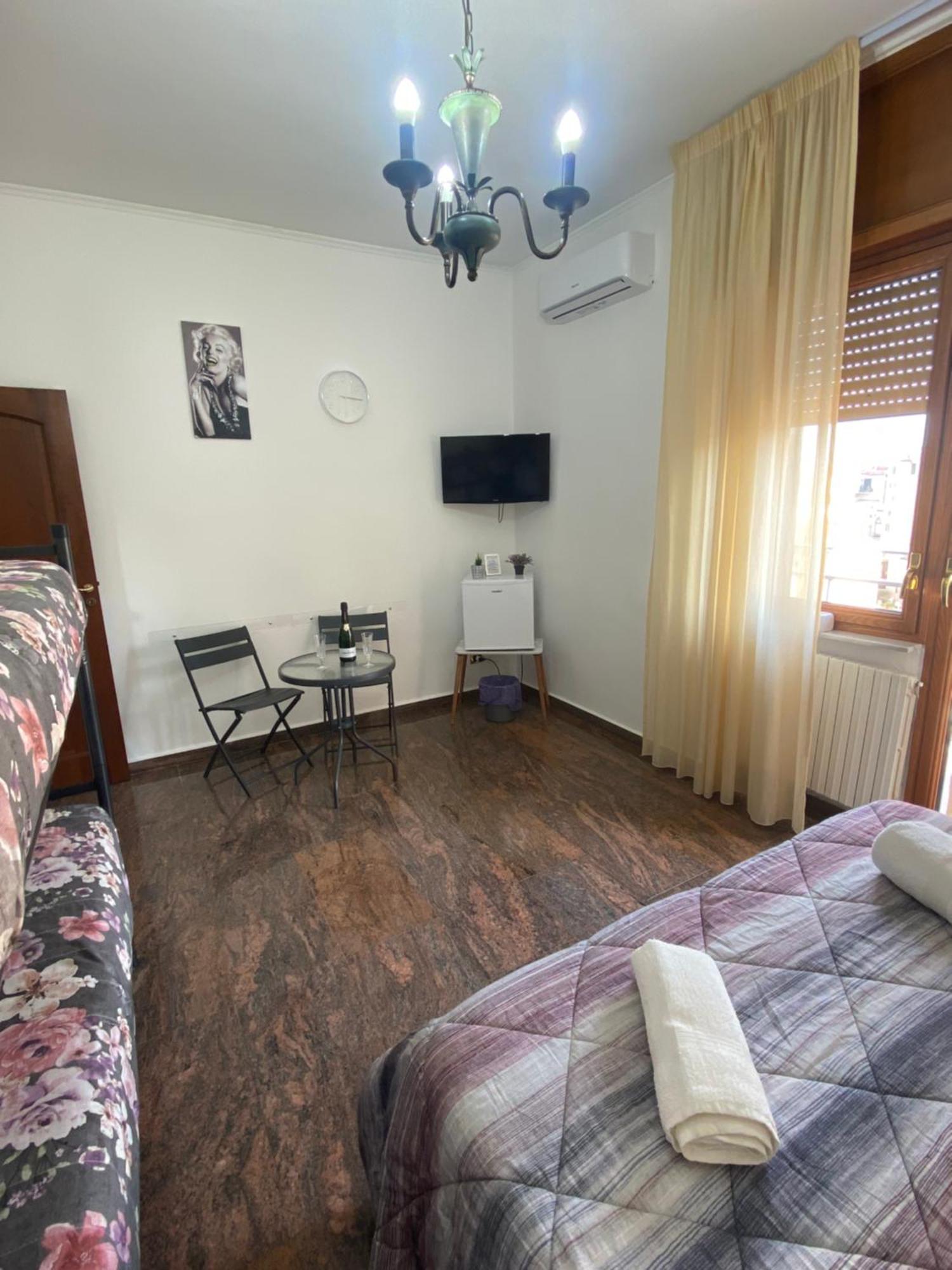 Silvana House Наполи Екстериор снимка